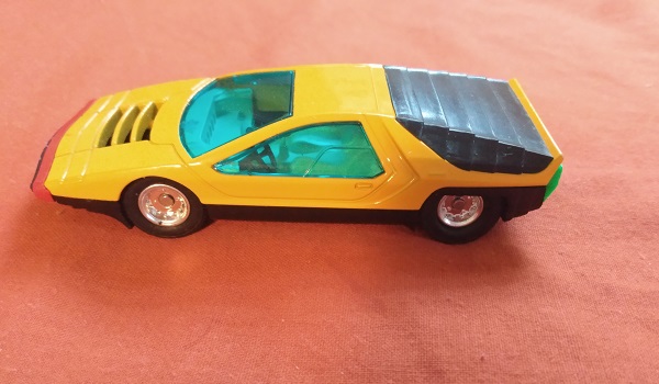 DINKY FROM FRANCE YELLOW CARABO