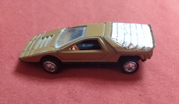 LIGHT BROWN OR TAN PLAYART CARABO BERTONE