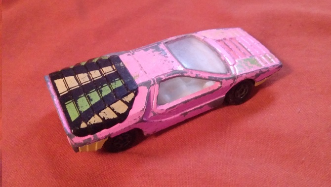 LIGHT PINK WITH STRIPES MATCHBOX ALFA CARABO