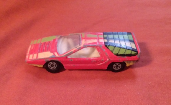 RED WITH STRIPES MATCHBOX ALFA CARABO