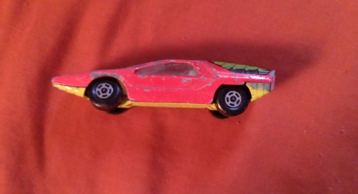 RED WITH STRIPES MATCHBOX ALFA CARABO