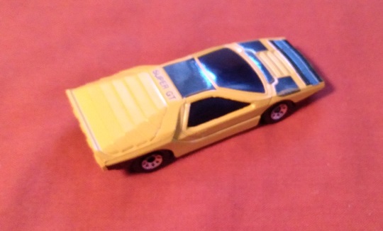 YELLOW MATCHBOX ALFA CARABO