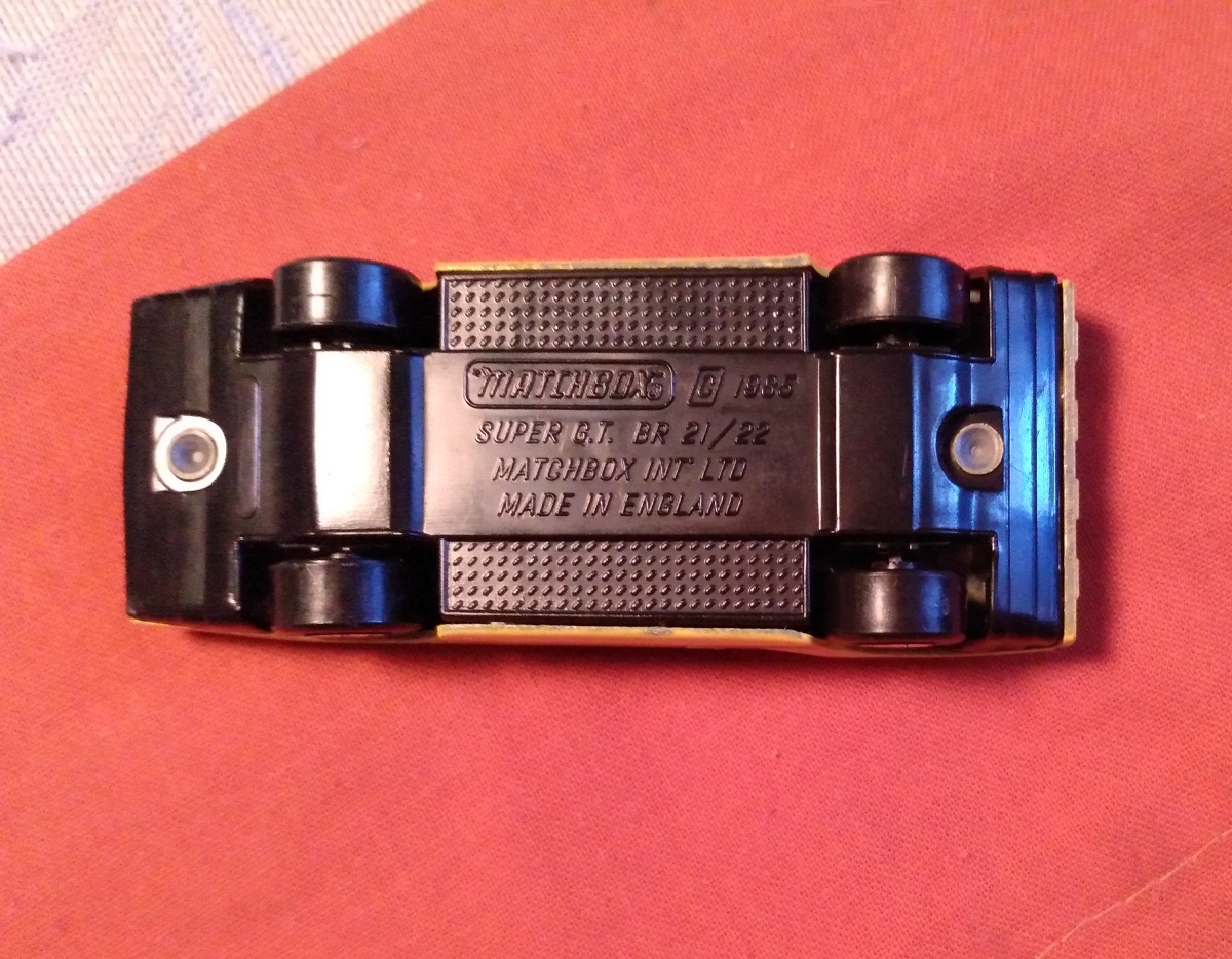 YELLOW MATCHBOX ALFA CARABO