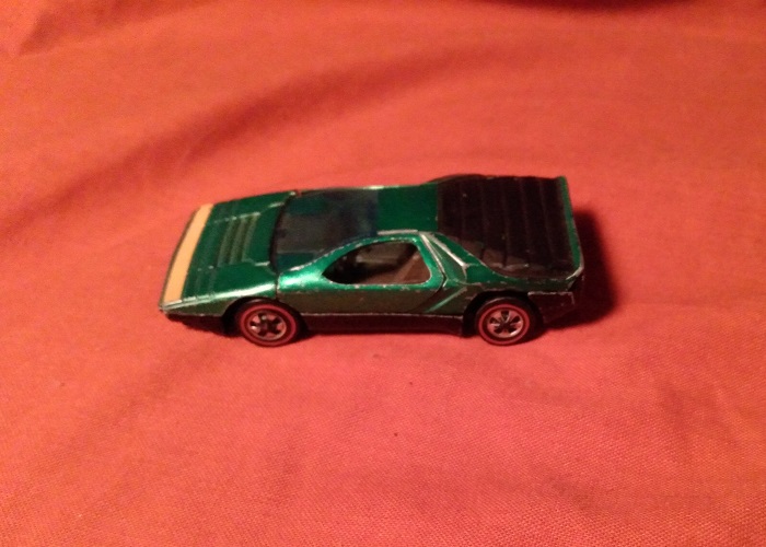 GREEN HOT WHEELS CARABO