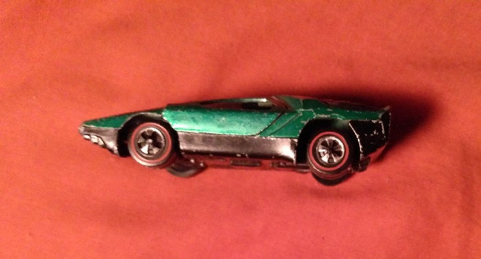 GREEN HOT WHEELS CARABO
