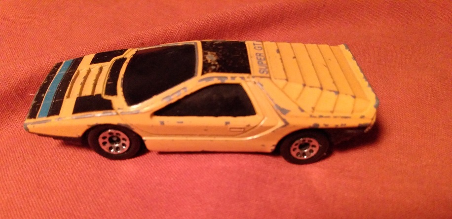 ORANGE WITH BLACK PAINT MATCHBOX ALFA CARABO