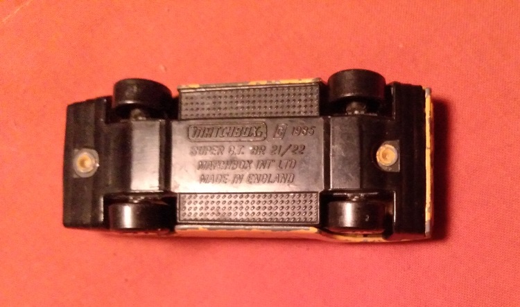 ORANGE WITH BLACK PAINT MATCHBOX ALFA CARABO