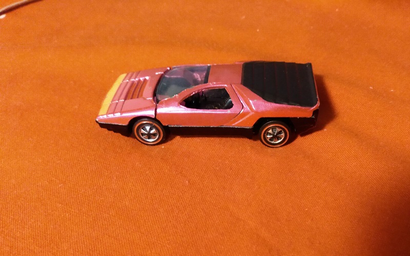 HOT PINK HOT WHEELS ALFA CARABO