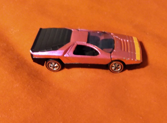 HOT PINK HOT WHEELS ALFA CARABO