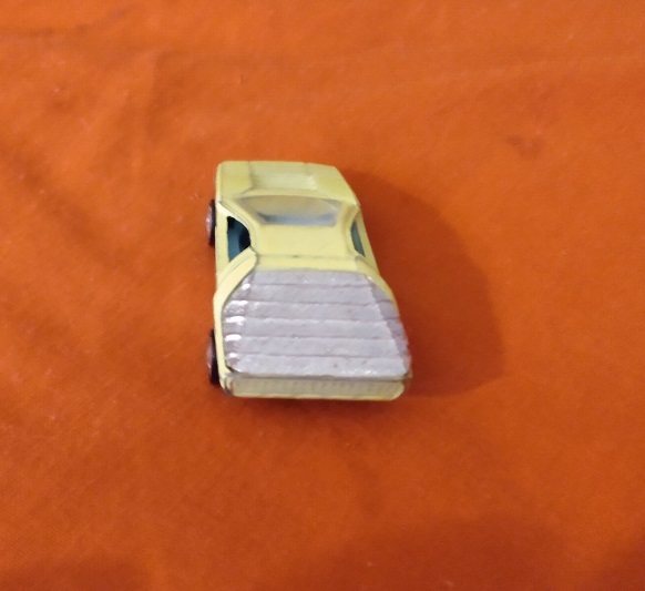 YELLOW PLAYART CARABO BERTONE