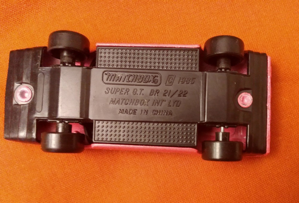 PINK MATCHBOX CARABO NEON RACER