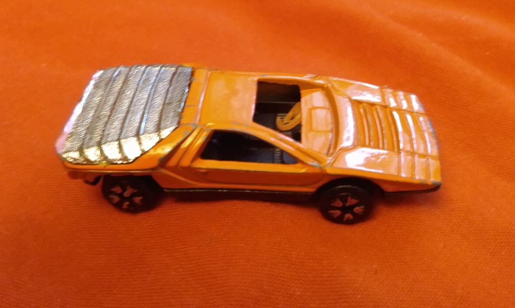 ORANGE PLAYART CARABO BERTONE WITH MISSING WINDSHIELD