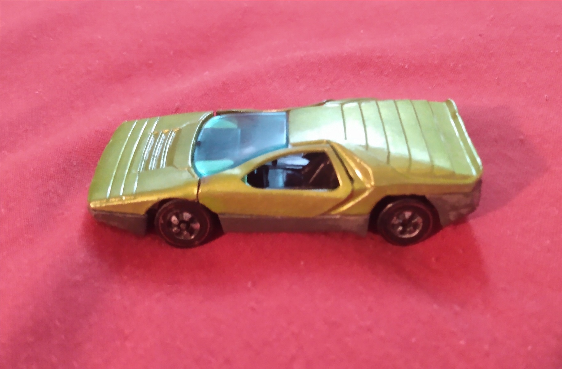 HOT WHEELS SOLID LIME CARABO