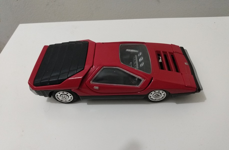 RED TOGI ALFA ROMEO CARABO