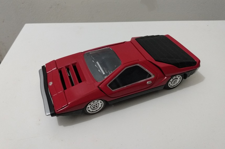 RED TOGI ALFA ROMEO CARABO