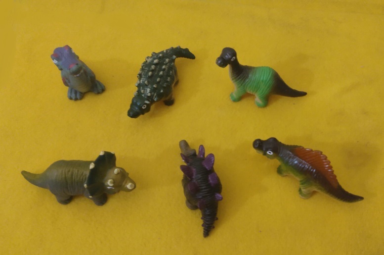 GROUP PICTURE OF SECOND GROUP OF TOY MAJOR DINOSAURS