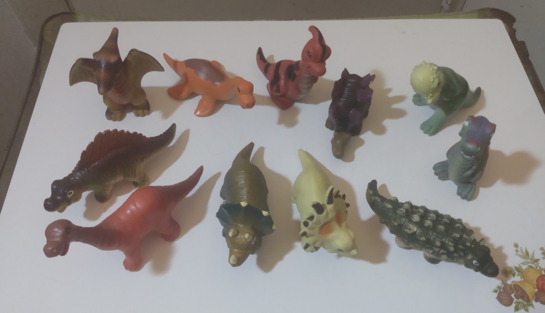 TOY MAJOR ONE OF EACH FIGURE