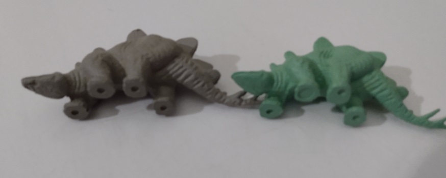 REVISED AND MEDIUM MOLD STEGOSAURUS VIEW UNDER THE FEET