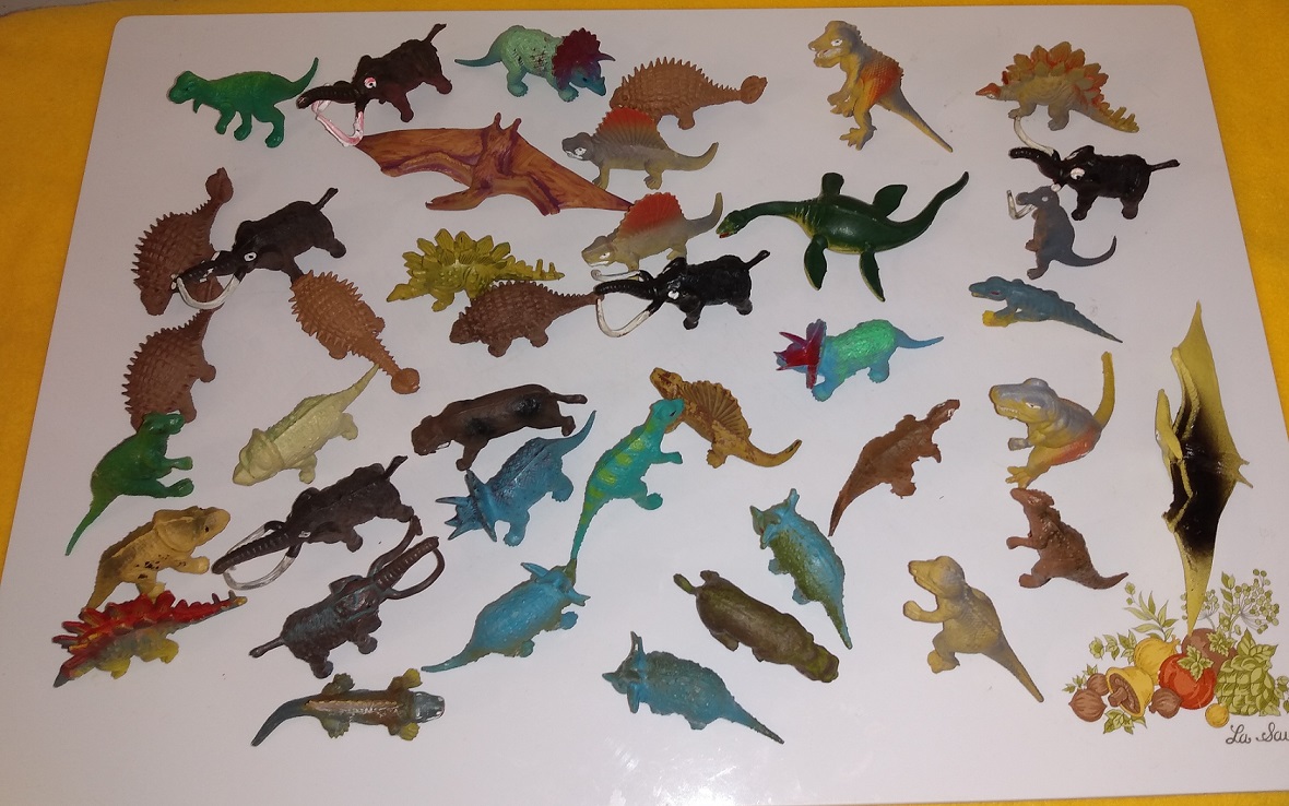 INPRO DINOSAUR FAMILY PICTURE BEFORE MY BRONTO