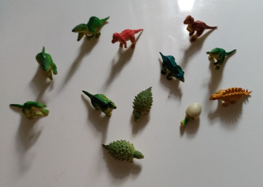 DINOWORLD PLASTIC FIGURES