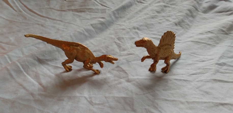 GOLD DINOSAURS
