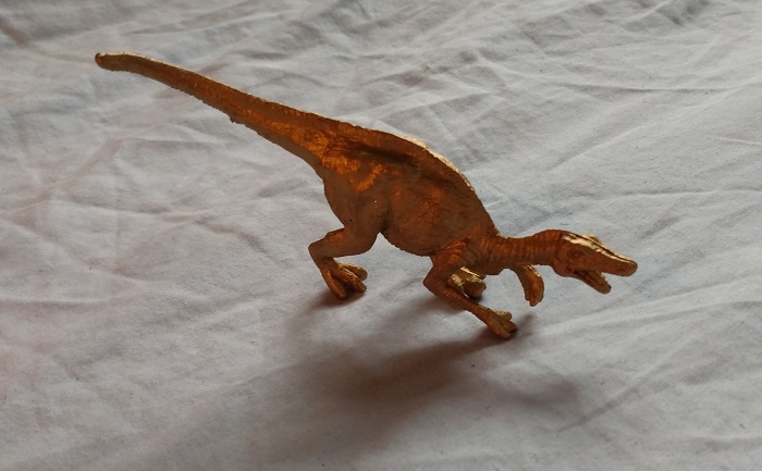 GOLD DINOSAUR
