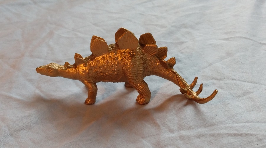 GOLD DINOSAUR