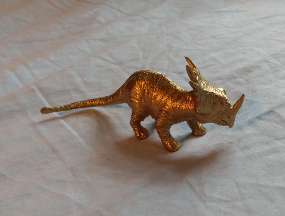 GOLD STYRACOSAURUS