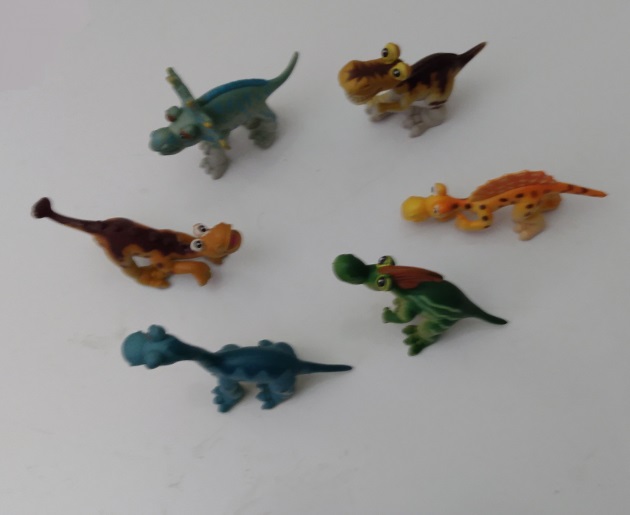 ALL SIX SMILING DINOSAUR