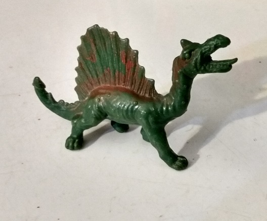 DEFORMED DINOSAUR WITH BACK FIN