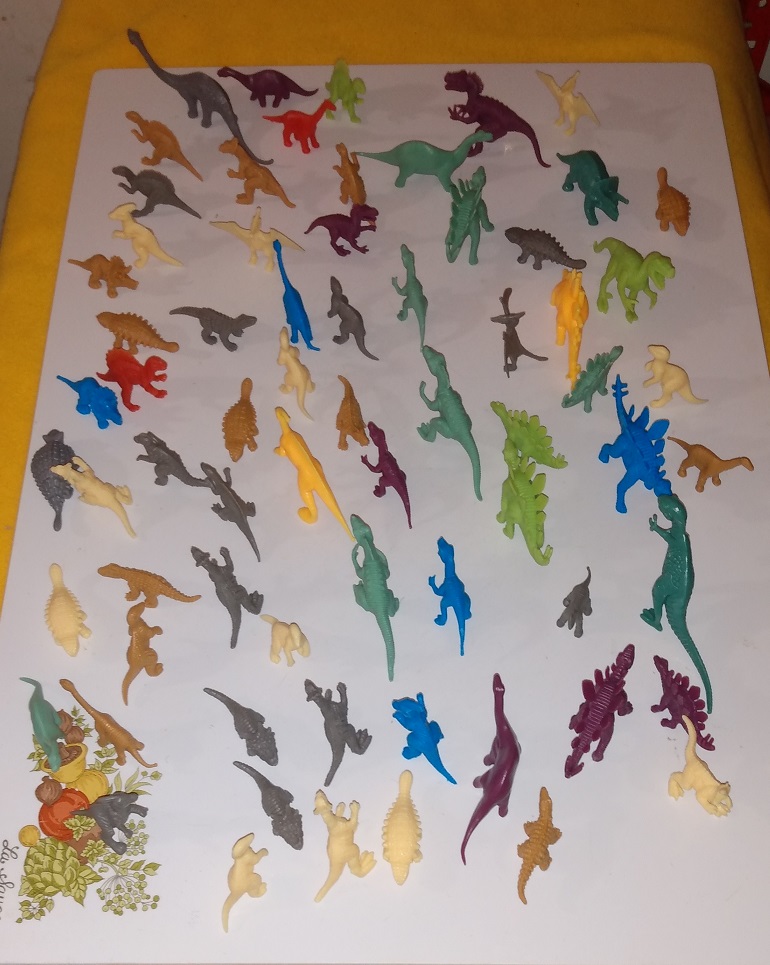 EXTENDED FAMILY GROUP PHOTO