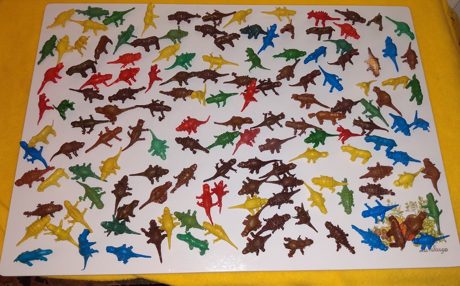 MINI VINYL DINOSAURS