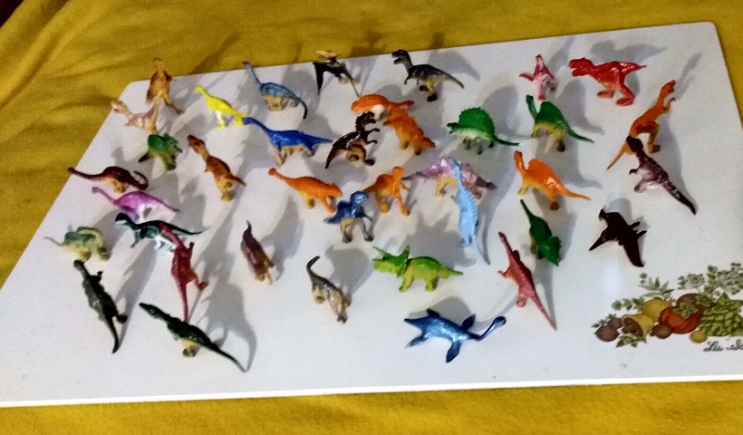 DINOSAUR WORLD GROUP PICTURE