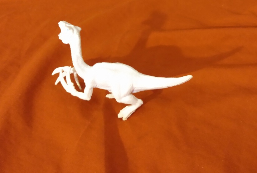 MEDIUM WHITE PAINTABLE THERIZINOSAURUS