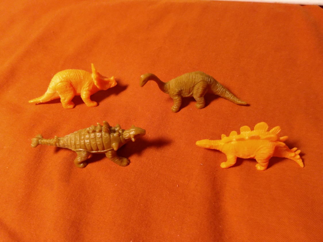 SMALL TOYMENDOUS DINOSAURS