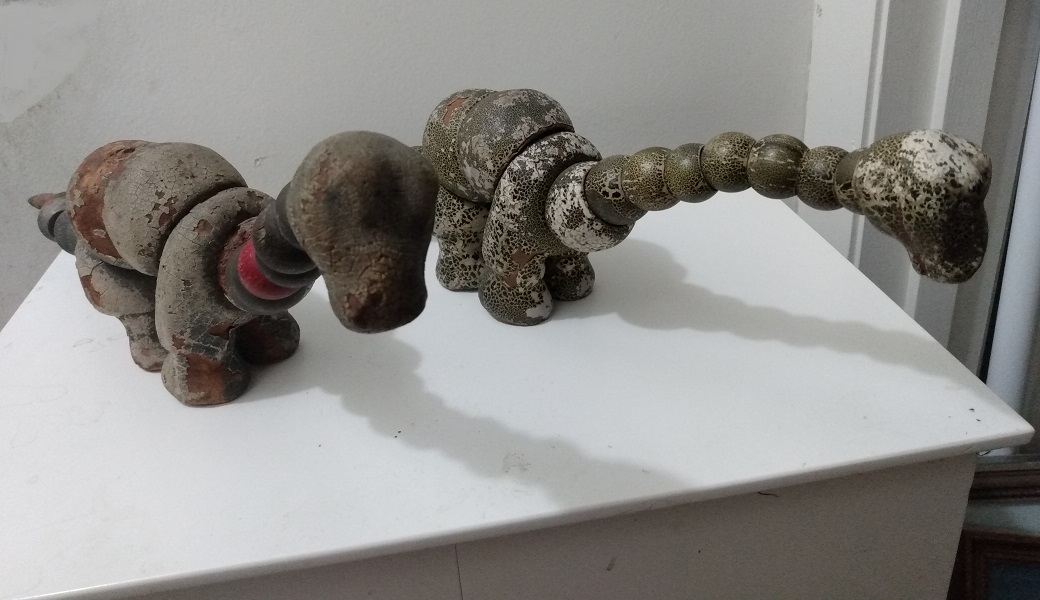 TWISTUM BRONTOSAURUS