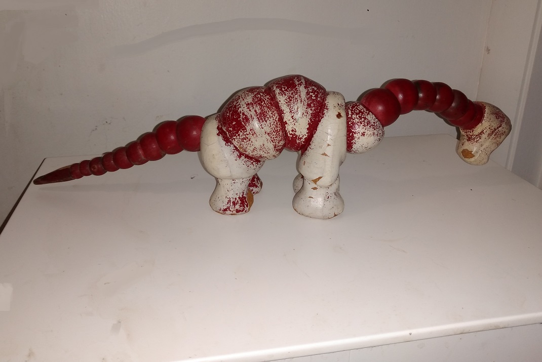 TWISTUM BRONTOSAURUS