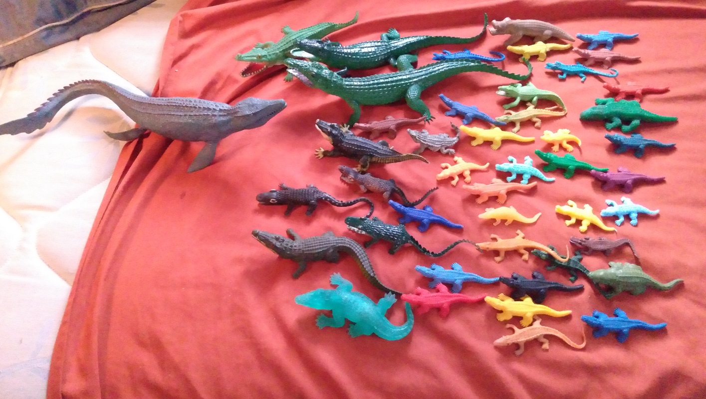 GATORS AND CROCS GROUP SCARING AWAY MOSASAURUS