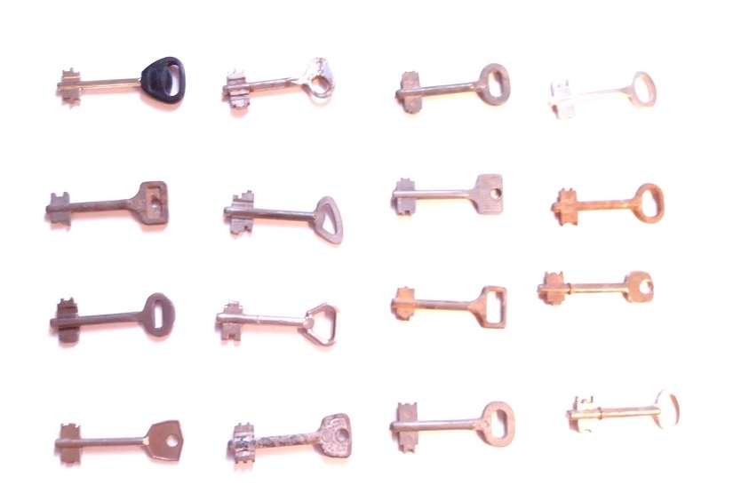 BUNCH OF SKELETON KEYS
